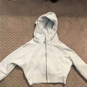 Lululemon scuba cropped hoodie in mint condition